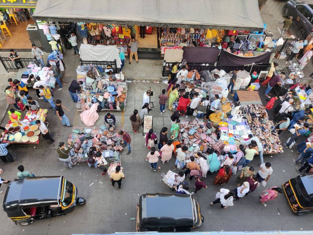 Building bridges: Why it need not be street vendors versus cities